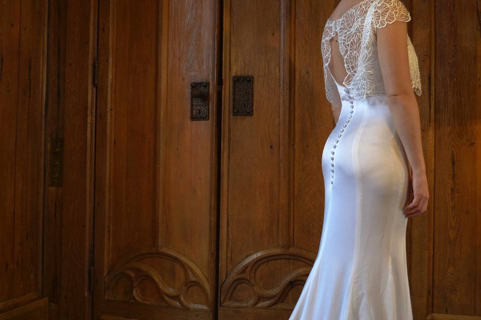 Robe fourreau et top dentelle