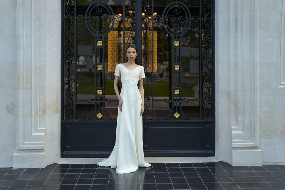 Robe en guipure satin de soie