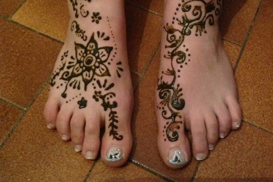 Henna Lahnina - Tatouages au henné