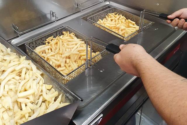 Précuisson des frites à la gra