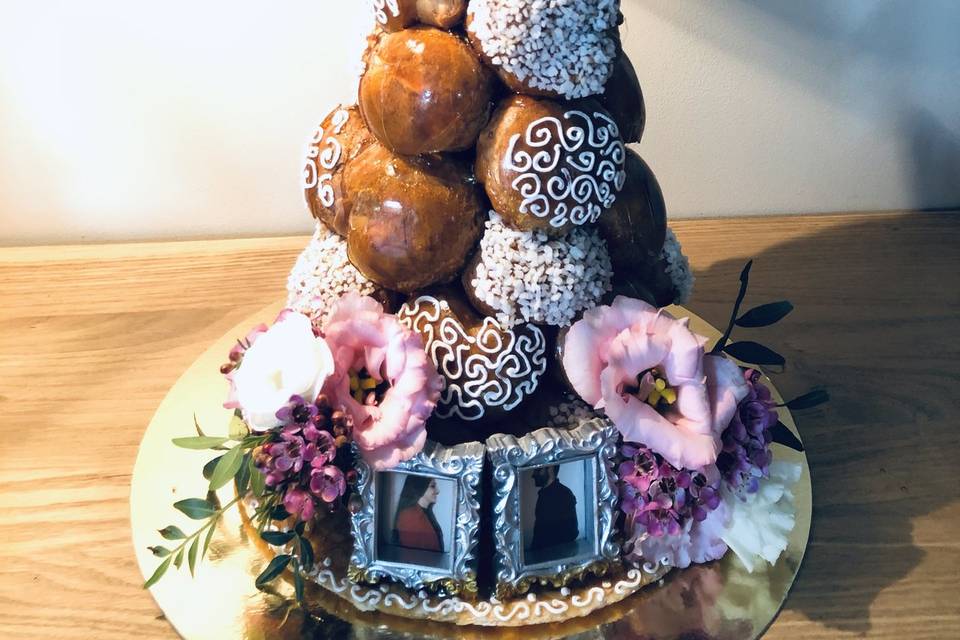 Croquembouche