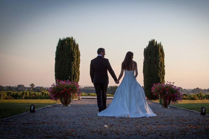 Allée donnant sur les vignes