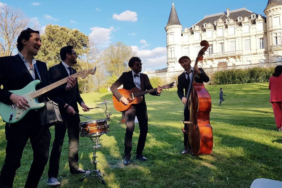 Cocktail dans le jardin