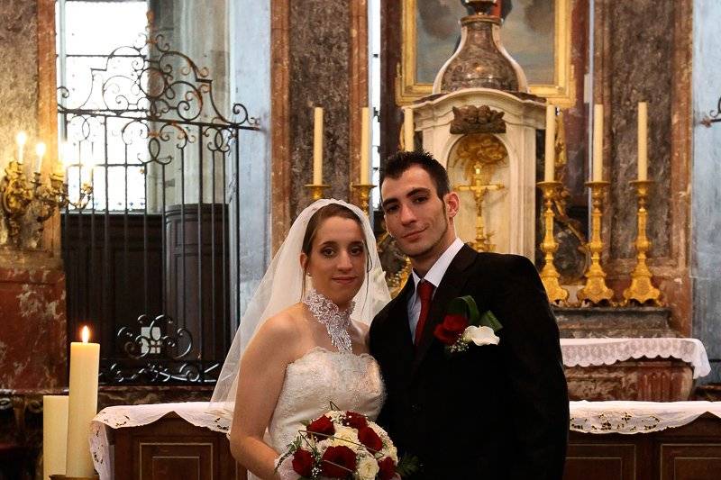 Les mariés dans l'église