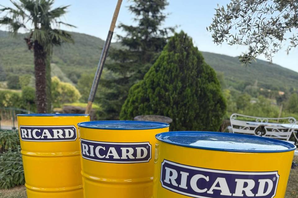 Mange debout ricard