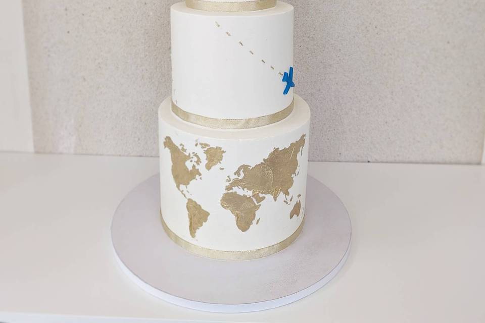 Gâteau de mariage thème voyage