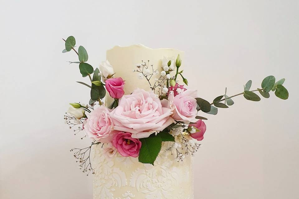 Gâteau de mariage romantique