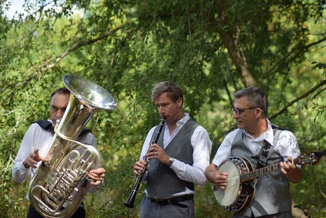 Happy Swing Trio