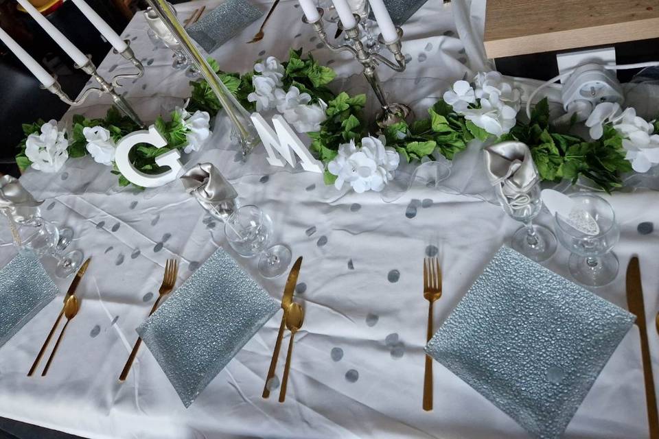 Table mariage thème argent