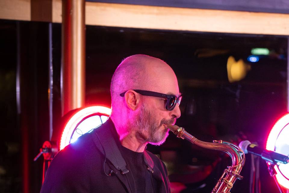 Saxophoniste live, soirée de mariage