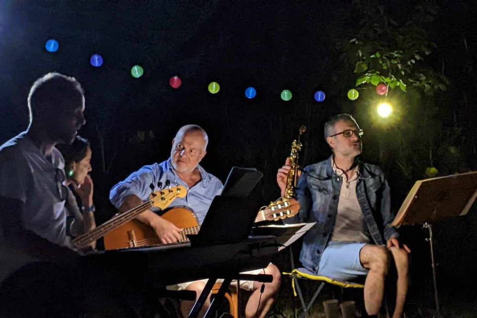 Mas Que Nada Quintet