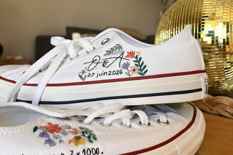 Converses brodées