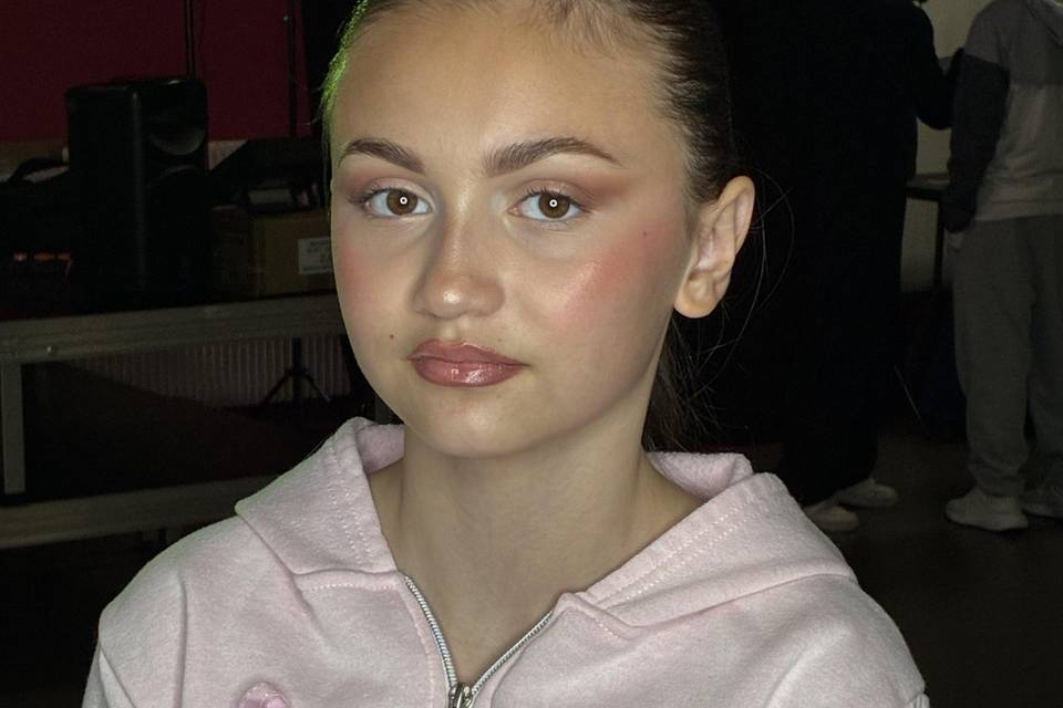 Maquillage invitee