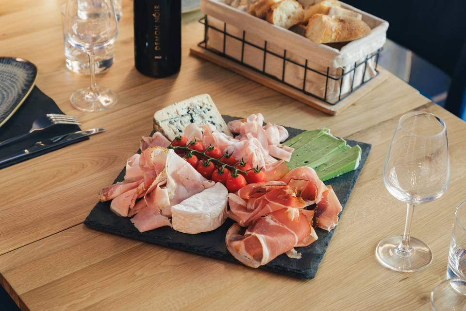Planche apéritive dinatoire