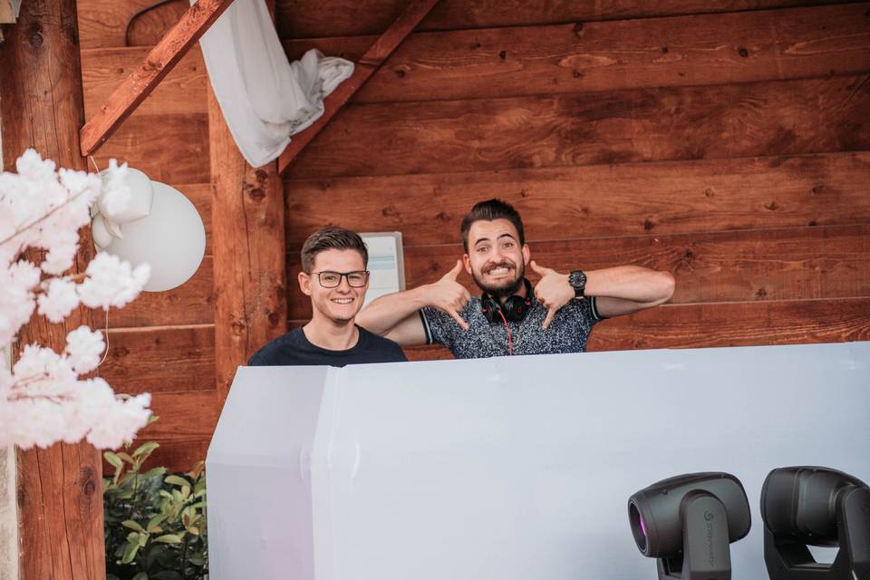 Les dj