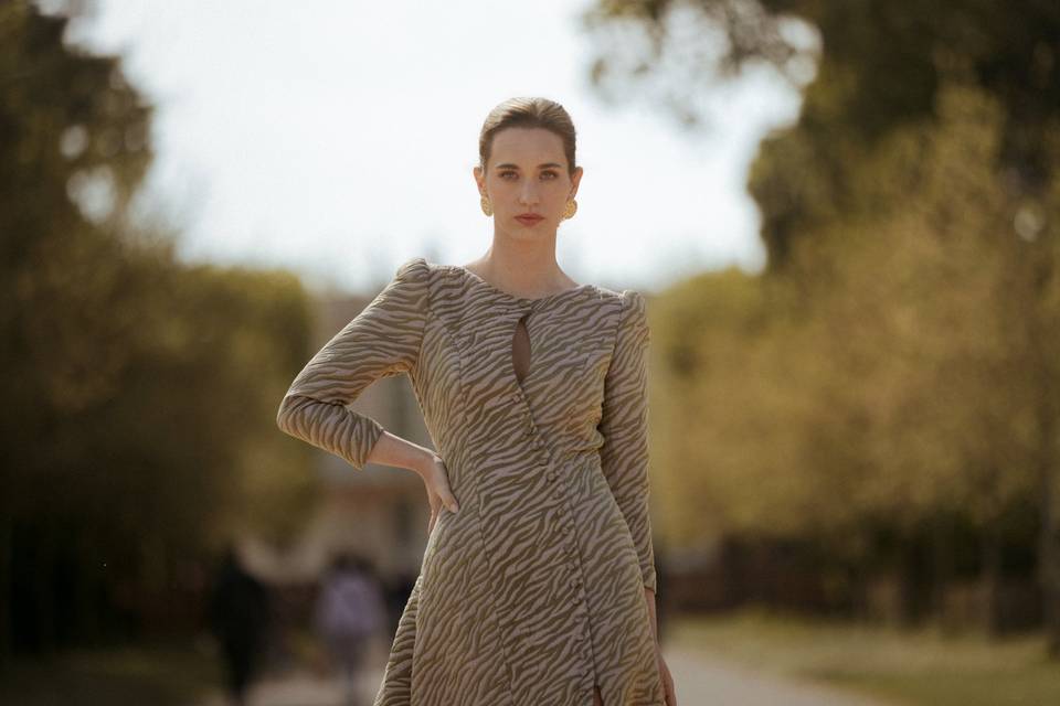 Akarana, Robe de gala
