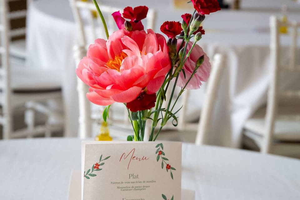 centre_table_fleurs_rose_rouge