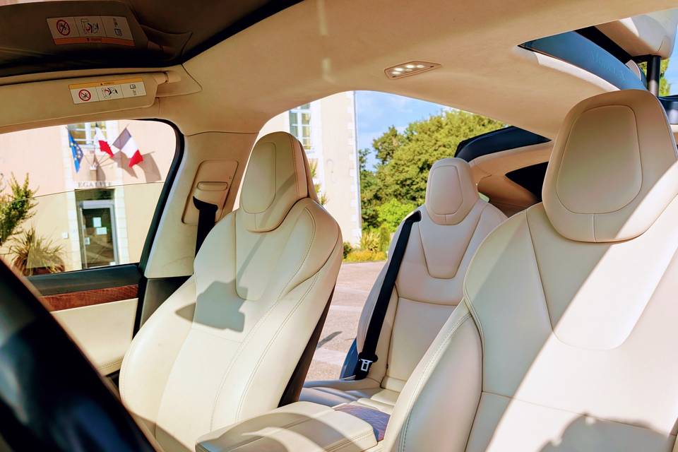 Location Tesla model X