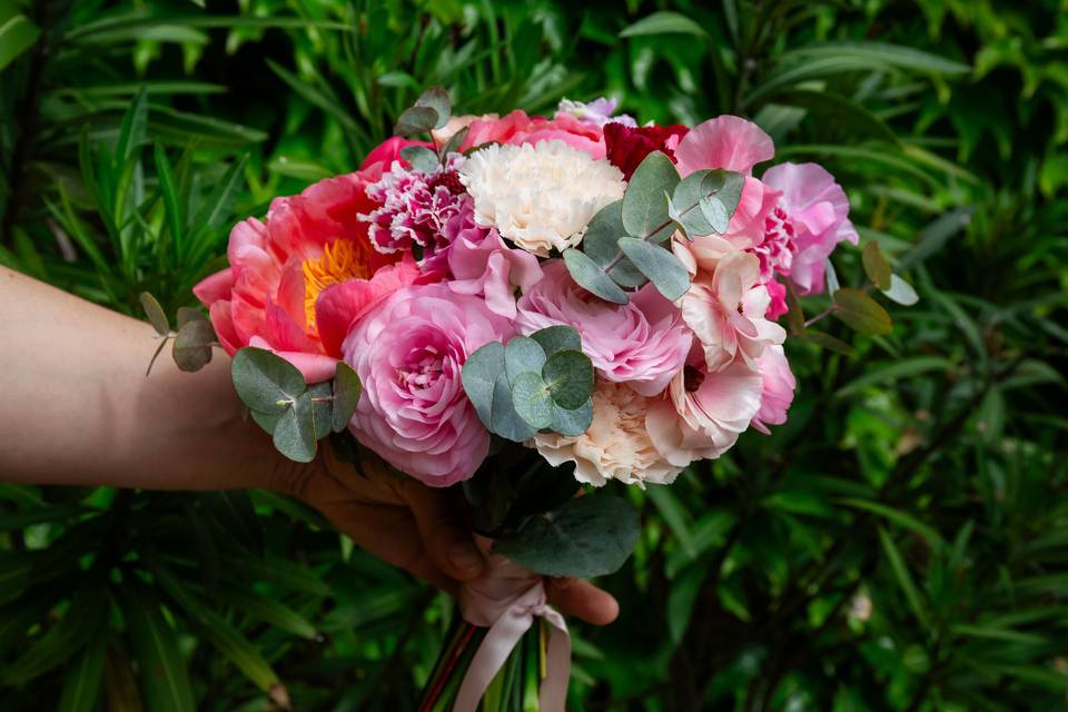 rameau_mariee_pivoines_roses