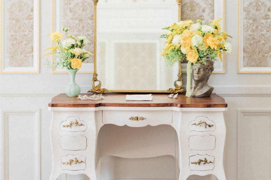 Mobiliers et miroirs