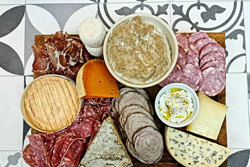 Plateau charcuterie fromages