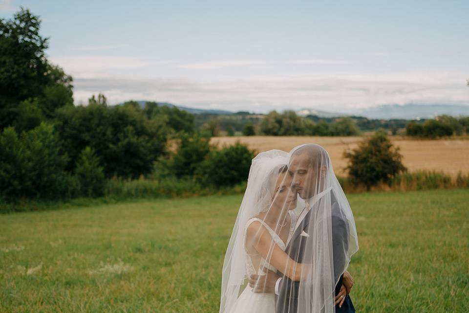 Caro et Antho sous un voile