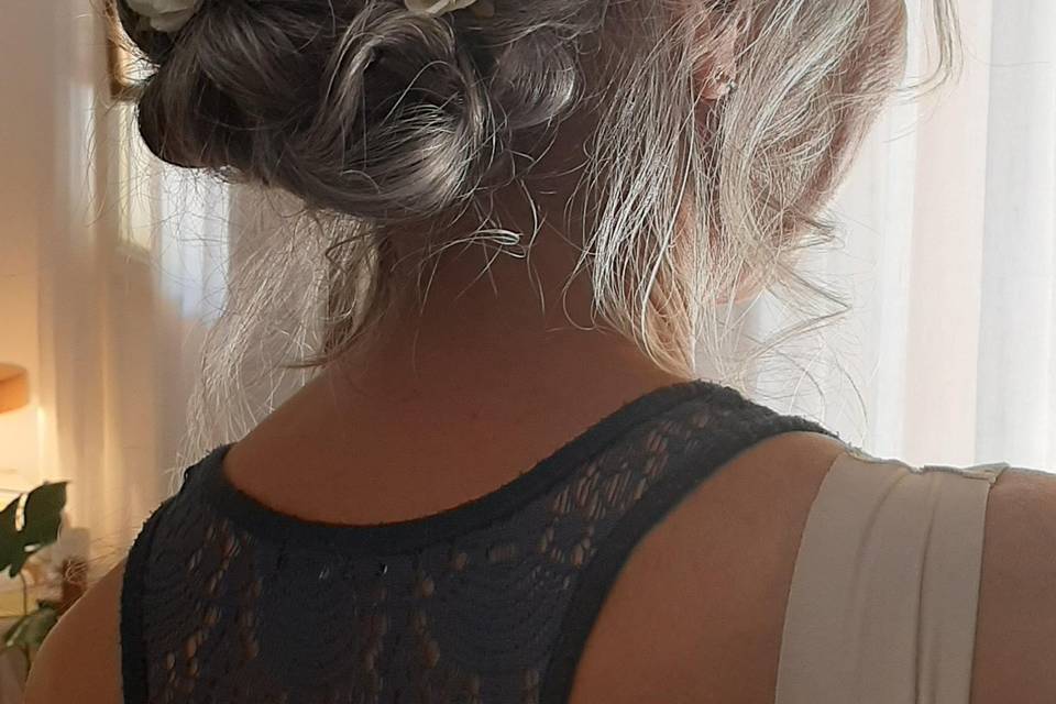 Chignon bas coiffé décoiffé