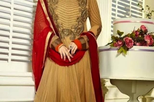 Salwar kameez beige