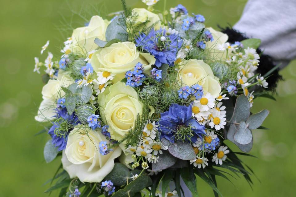 Bouquet printemps bleu