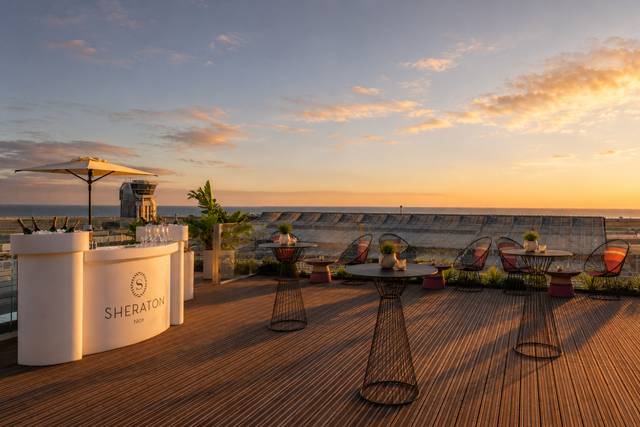 Rooftop deck