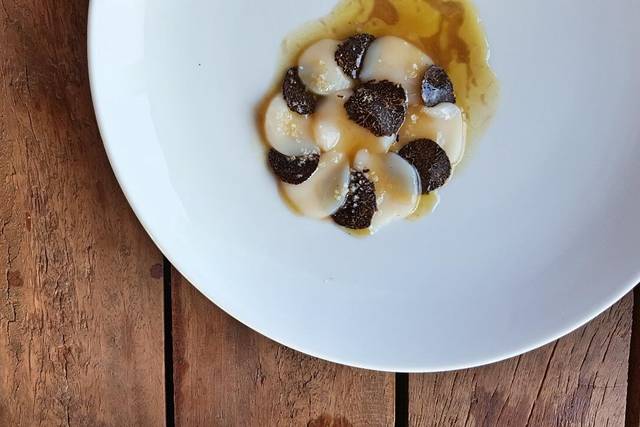 Carpaccio de St Jacques aux truffes