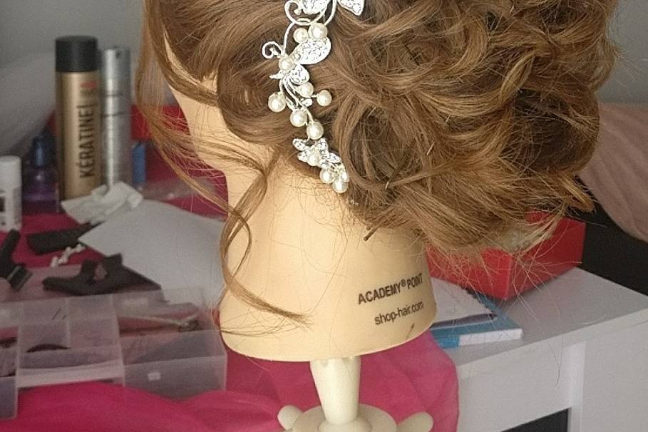 Chignon bouclé