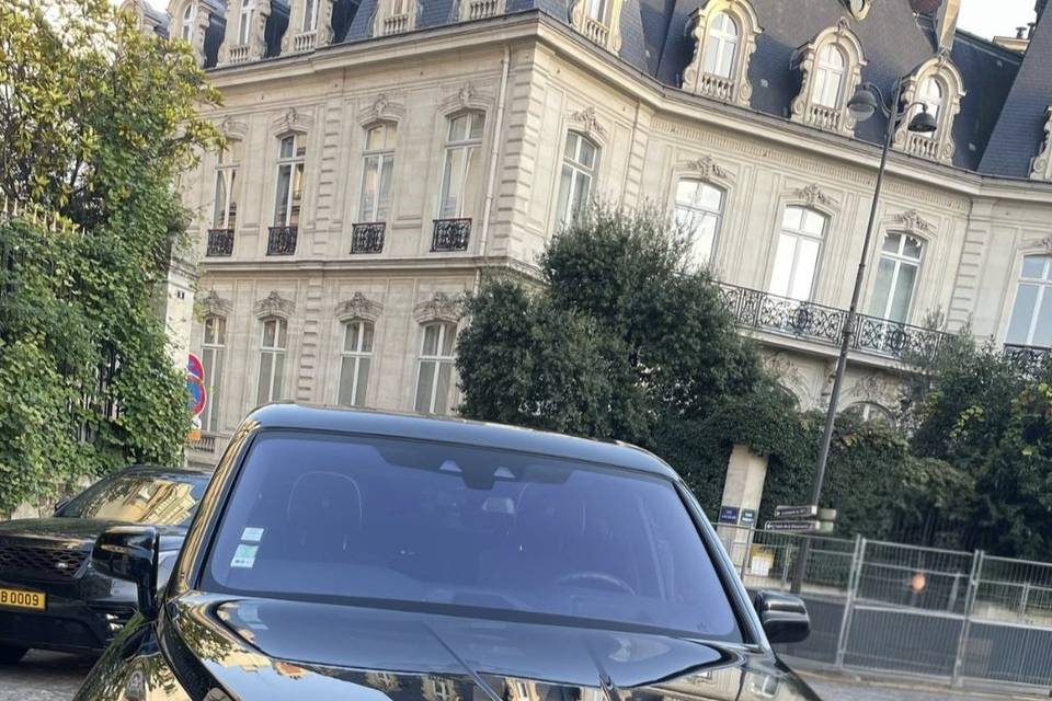 Rolls Royce Cullinan - Luxe