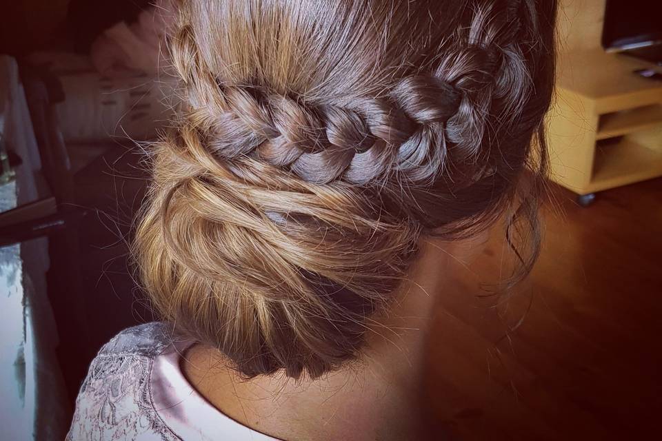 Chignon bas + couronne tresse