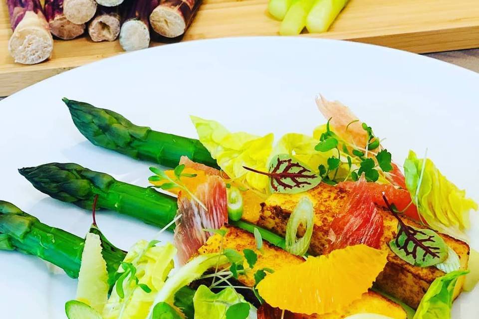 Asperge polenta lomo ibérico