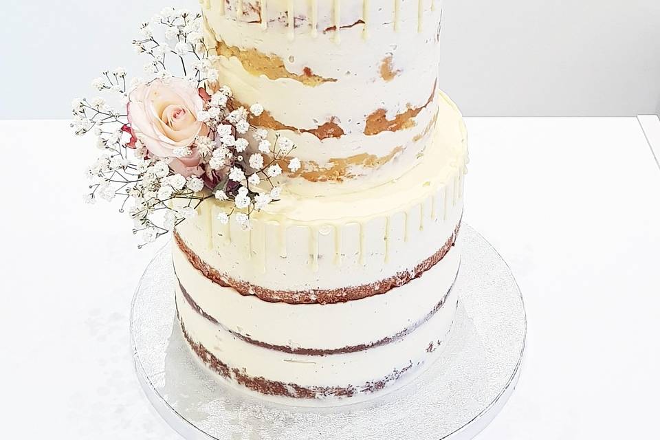 Gold wedding cake