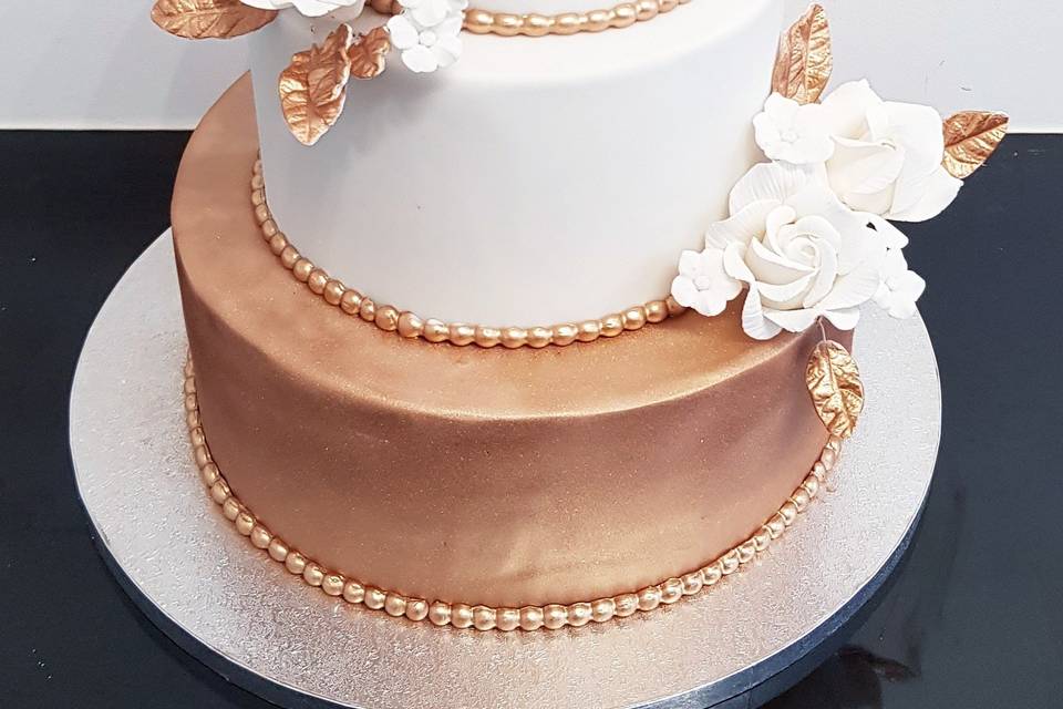 Bronze wedding cake