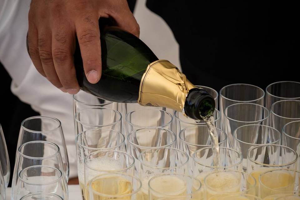 DÉTAIL_ COUPES À CHAMPAGNE