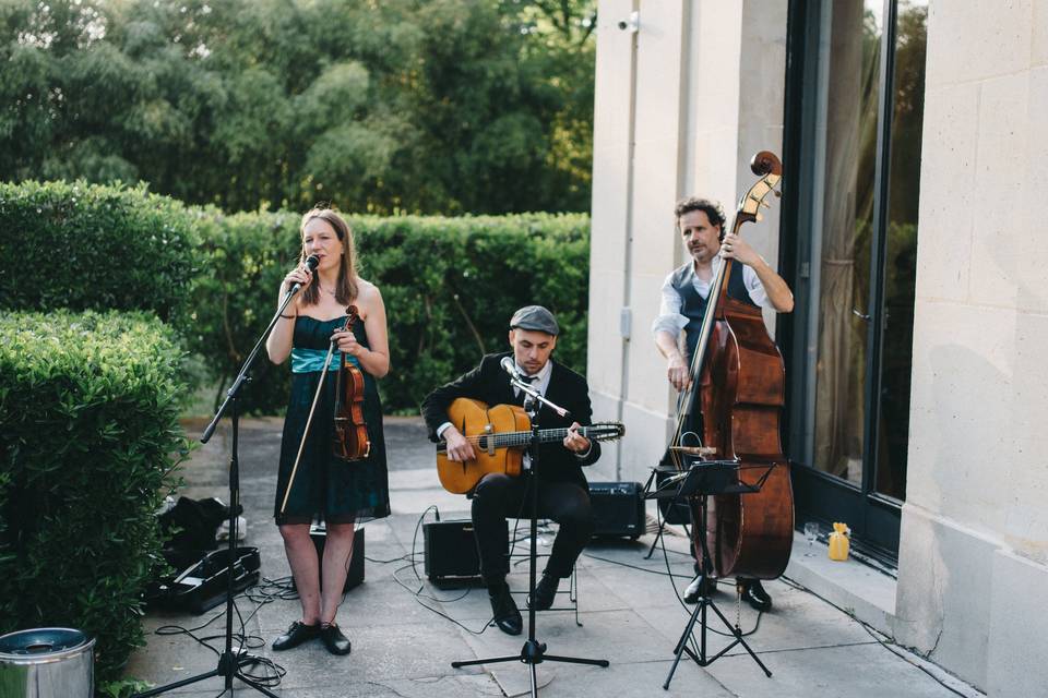 Trio avec chanteuse