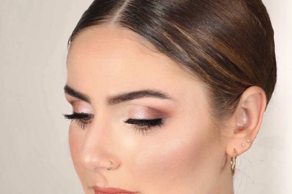 Mua by Julia