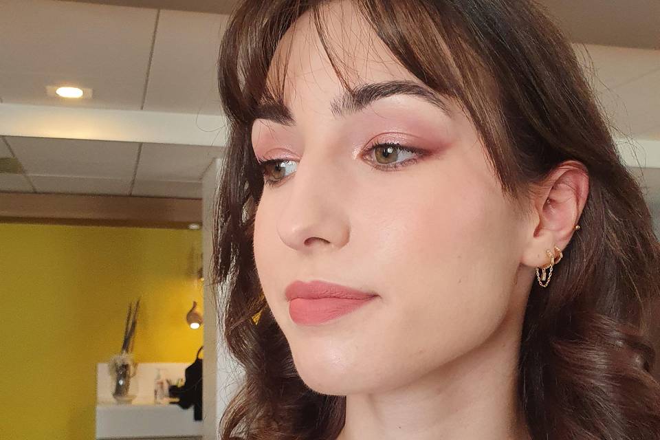 Makeup plus osé