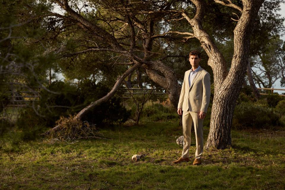 Costume beige