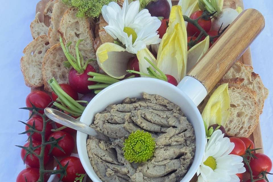 Tartine et crudités