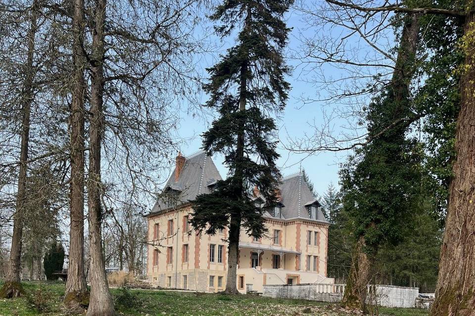 Devant du Château