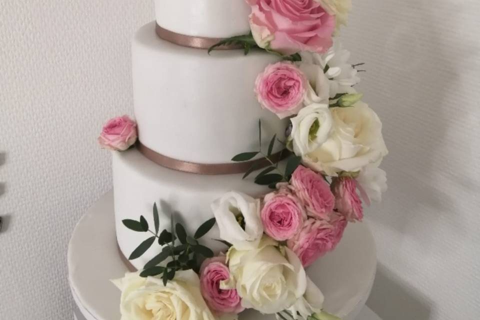 Weeding cake avec cascade de r