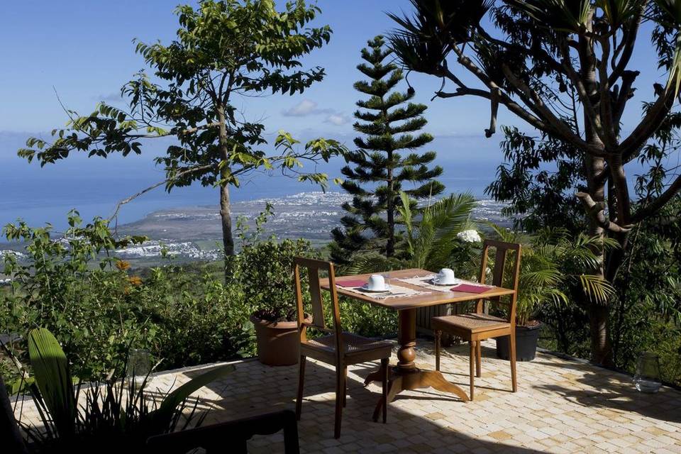 Terrasse petit déjeuner