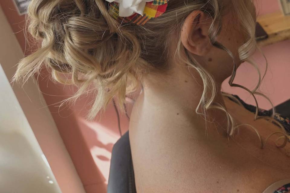 Coiffure mariée theme