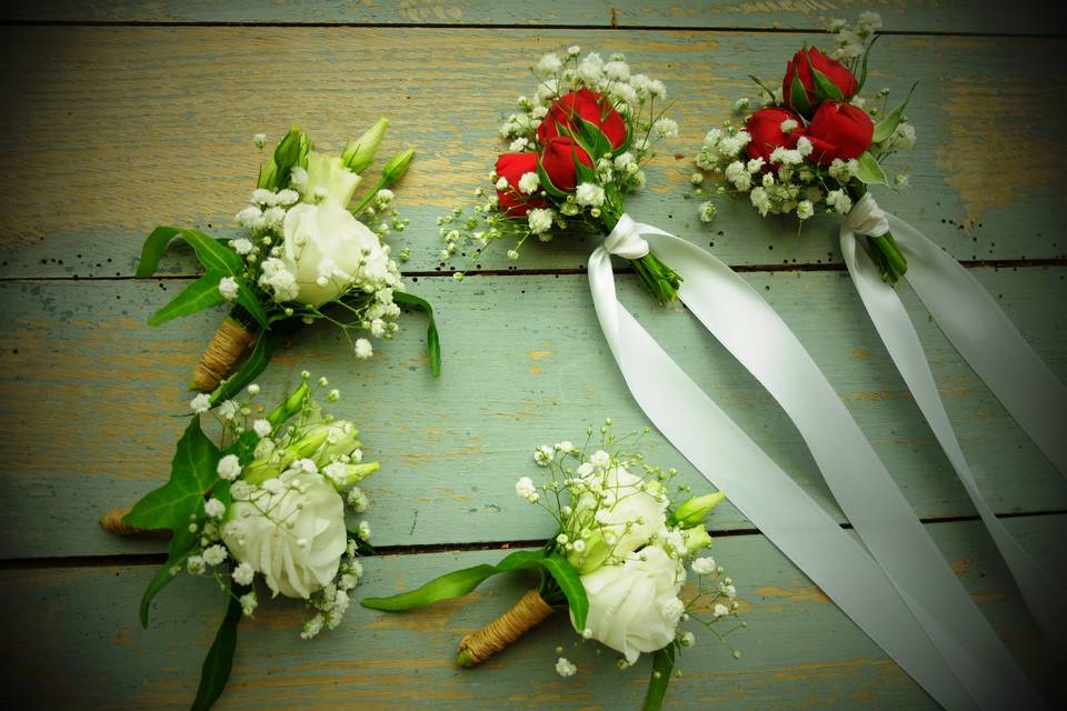 Boutonnières et bracelets