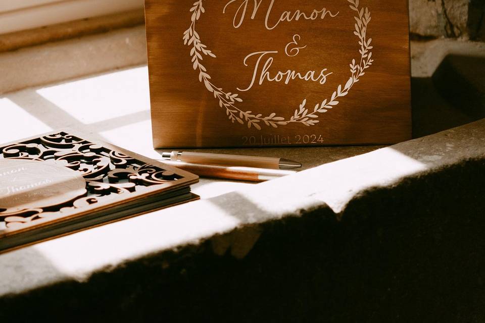 Urne et livre d'or