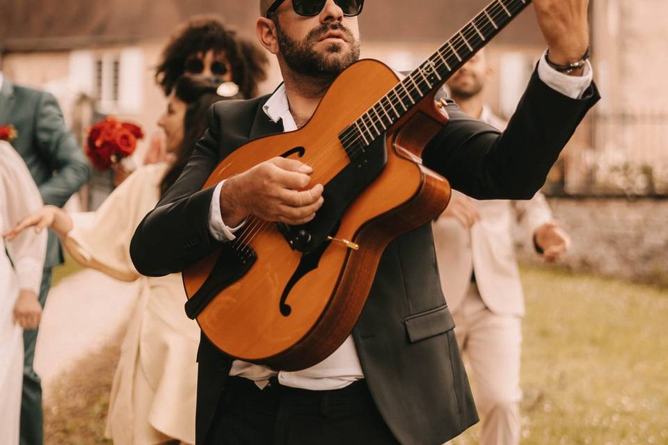 Guitariste -> Théo